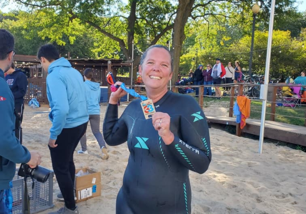 chubby mermaid doing big shoulders in chicago